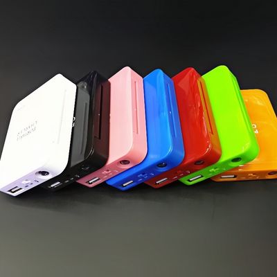 Convenient Removable 5V AA Battery Emergency Power Bank